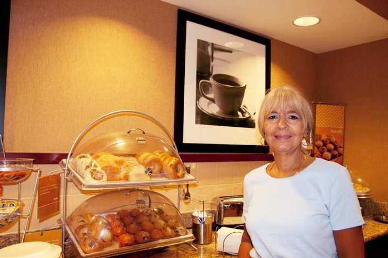 Hampton Inn & Suites Westford-Chelmsford Restaurant foto